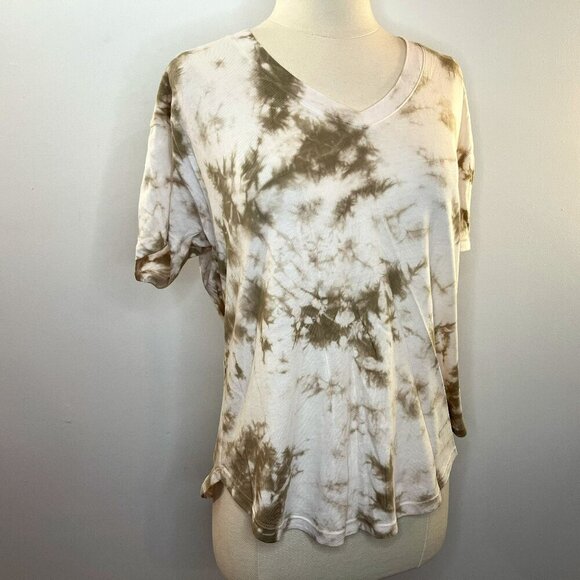 C&C California Women's Tie Dye V-Neck Cotton Tee - Size Medium - NWT - Picture 1 of 4
